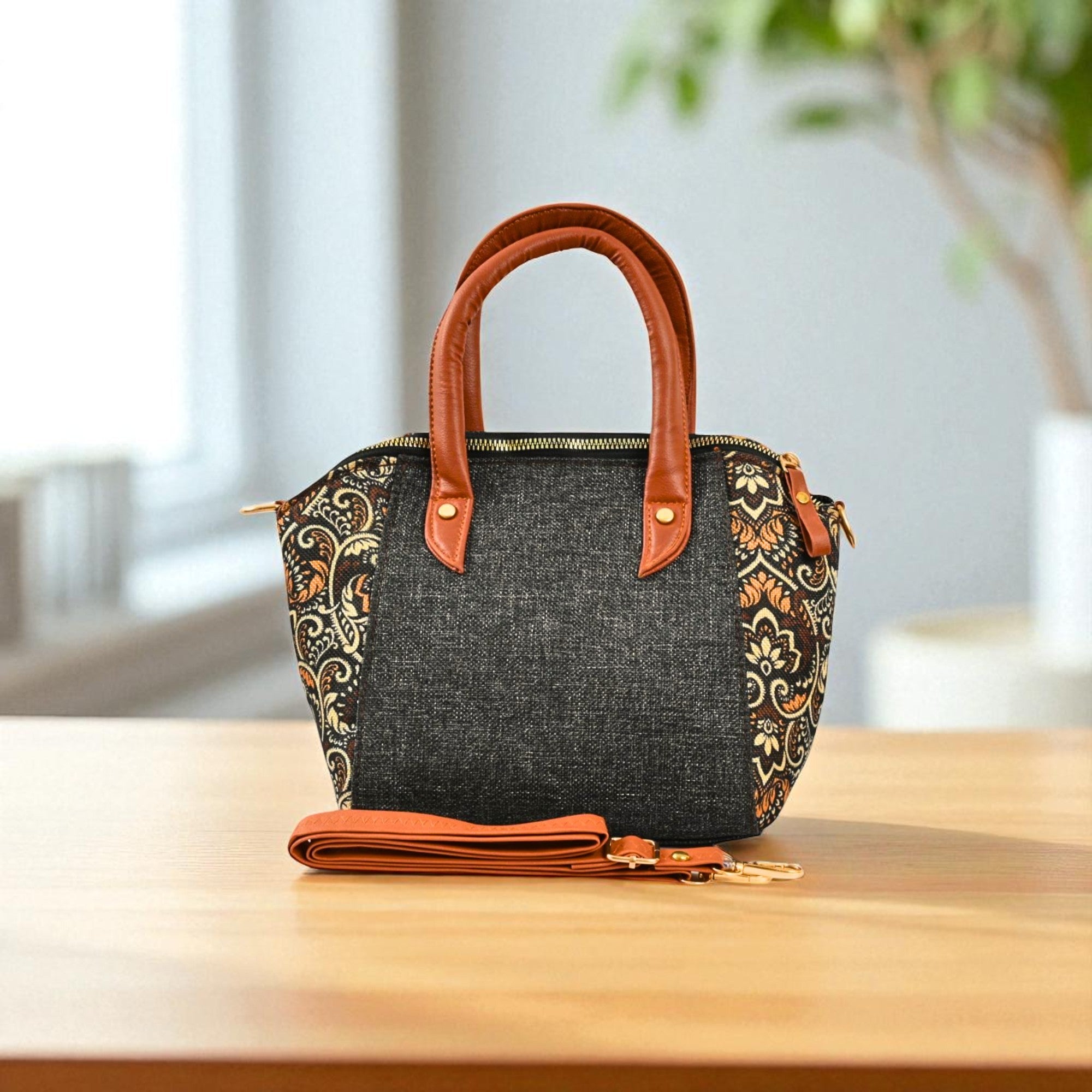 Premium And Stylish Hand Bag For Everyday Use