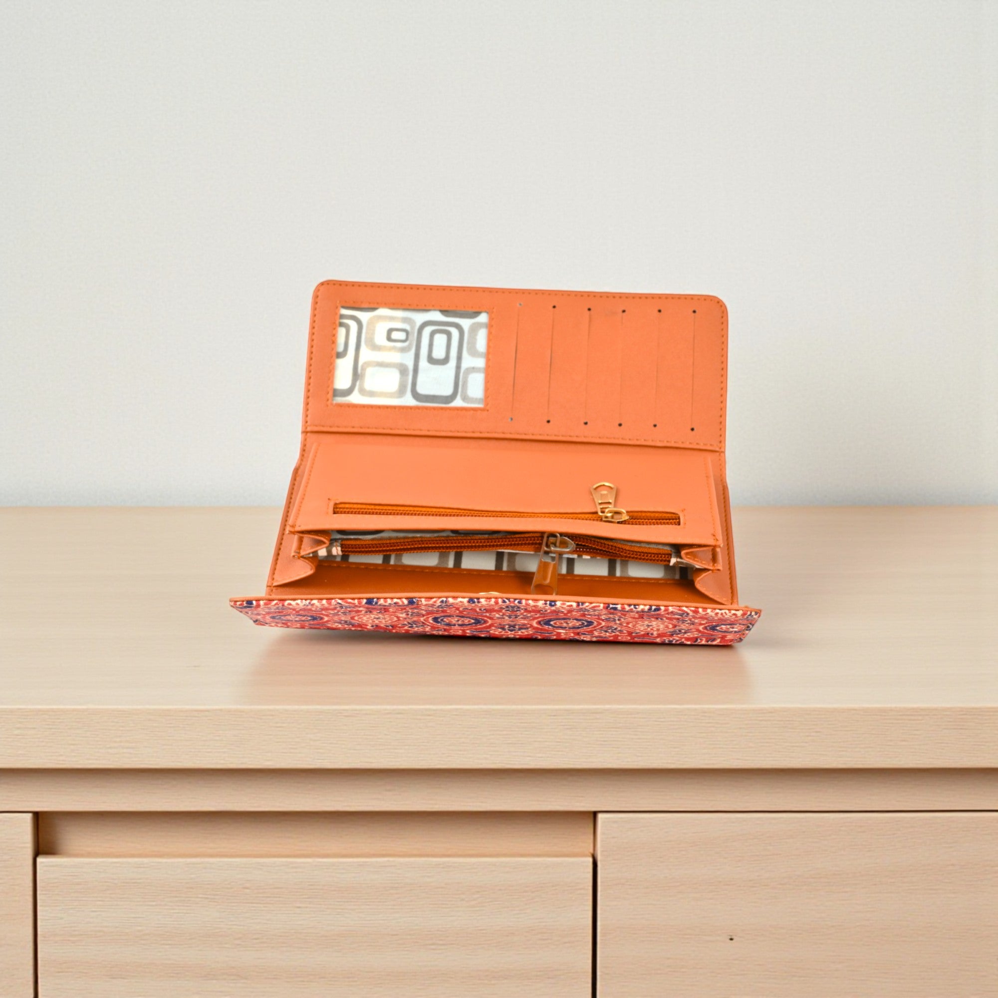 Premium Hand Wallet- Two Fold