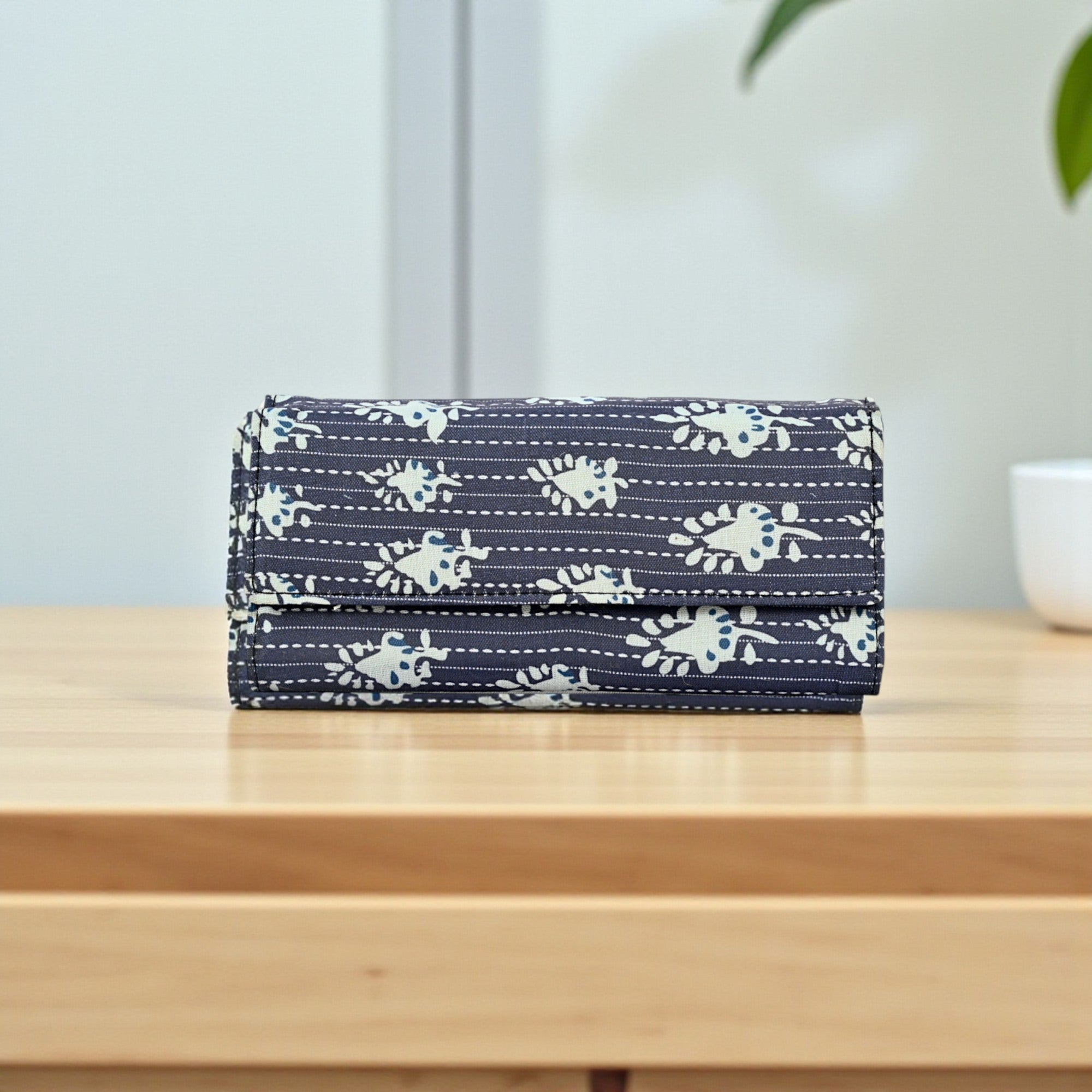 Premium Hand Wallet- Two Fold