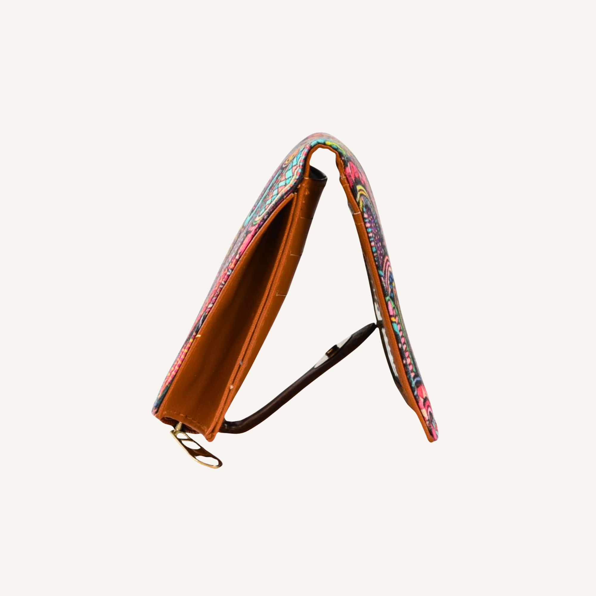 Premium And Stylish Hand Wallet For Everyday Use