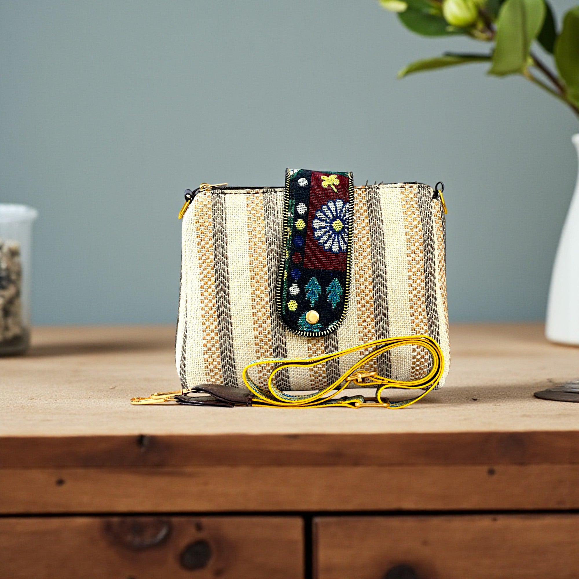Premium And Stylish Slings For Everyday Use