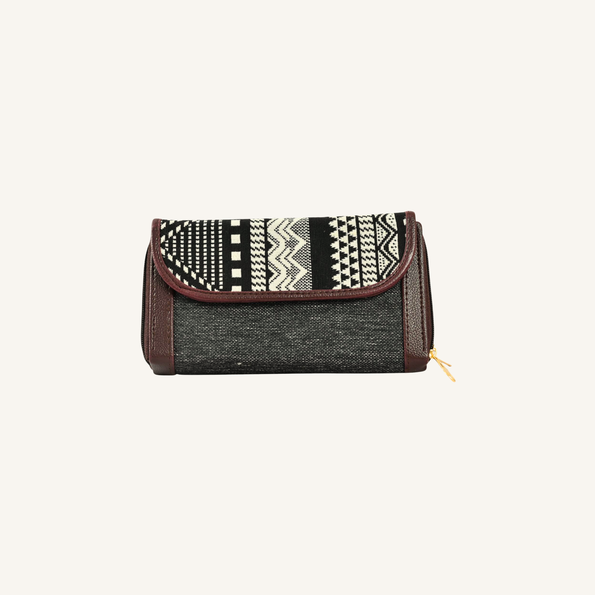 Premium And Stylish Hand Wallet For Everyday Use