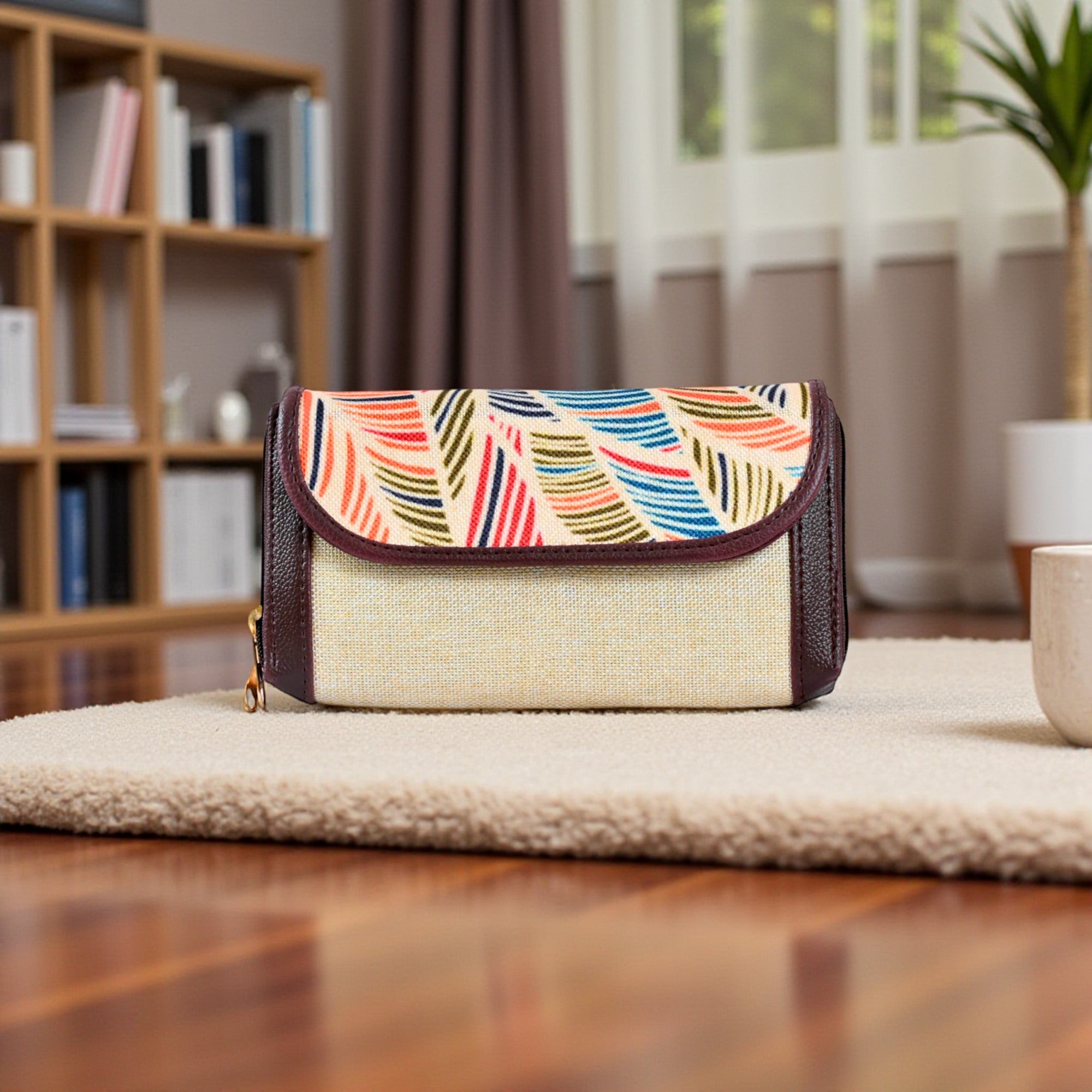 Premium And Stylish Hand Wallet For Everyday Use