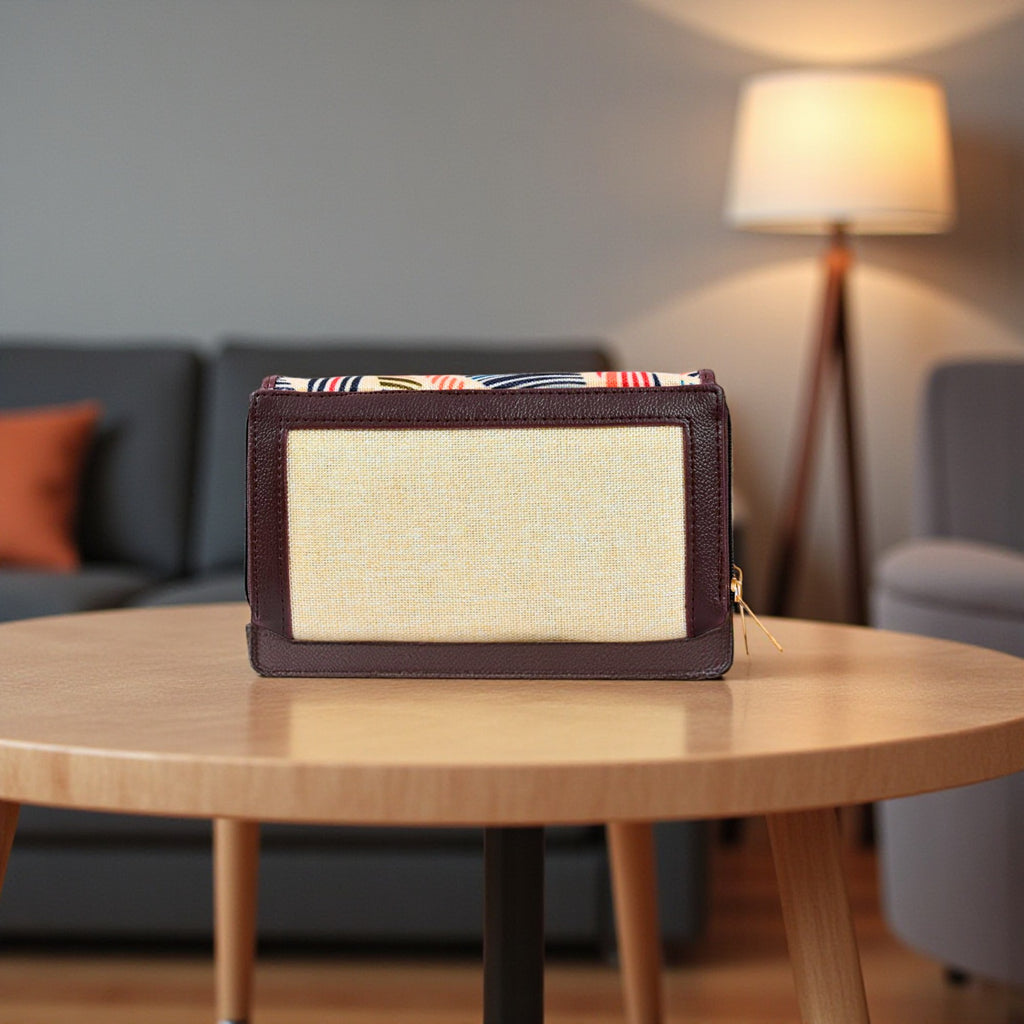 Premium And Stylish Hand Wallet For Everyday Use