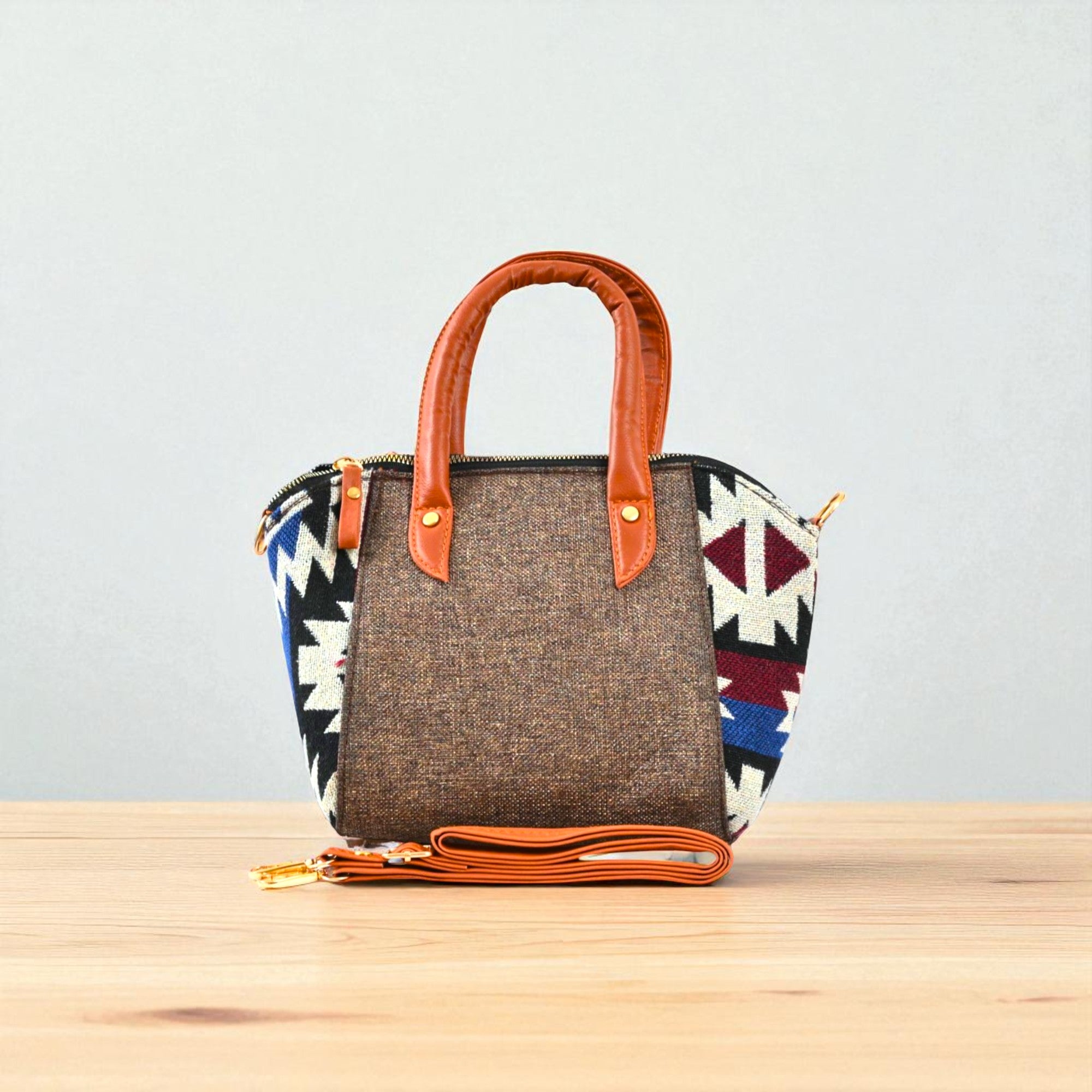 Premium And Stylish Hand Bag For Everyday Use