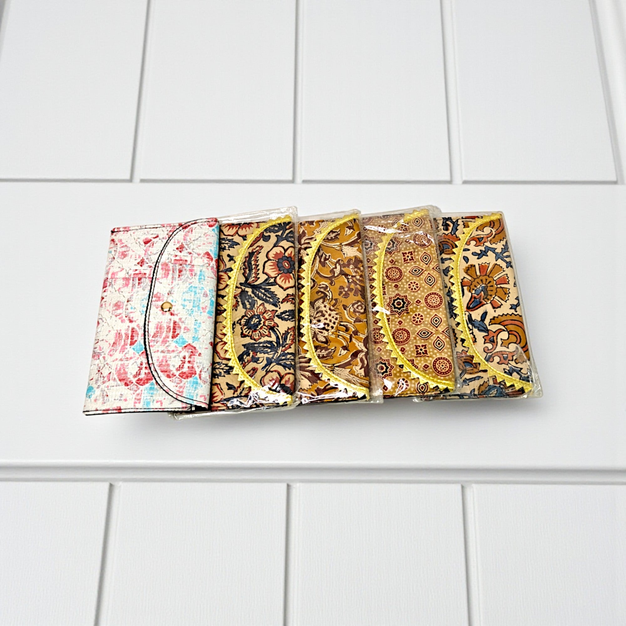 Hand Clutch- For Gifting on festival- 5 Nos