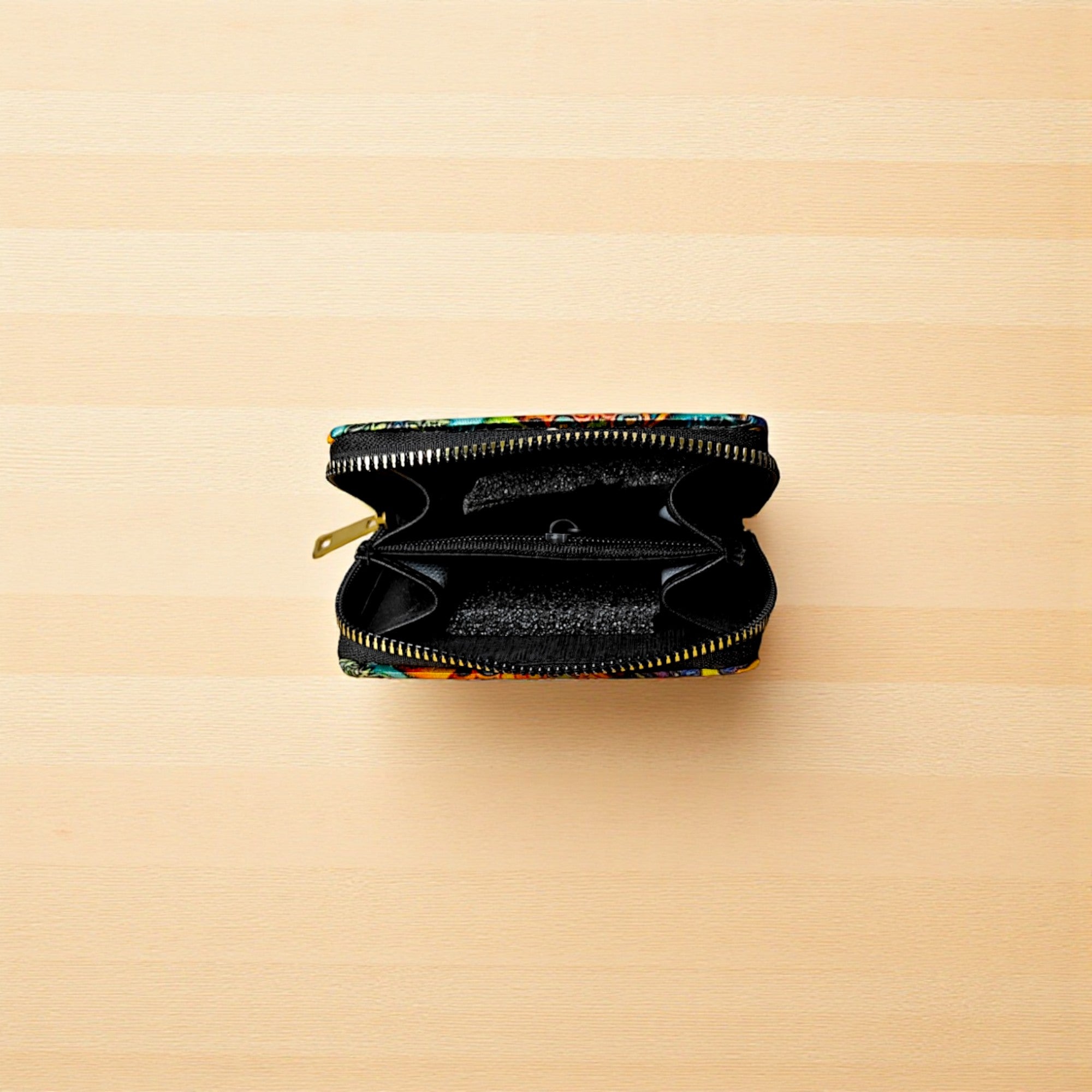 Hand Wallet - Small- With Pack of 4