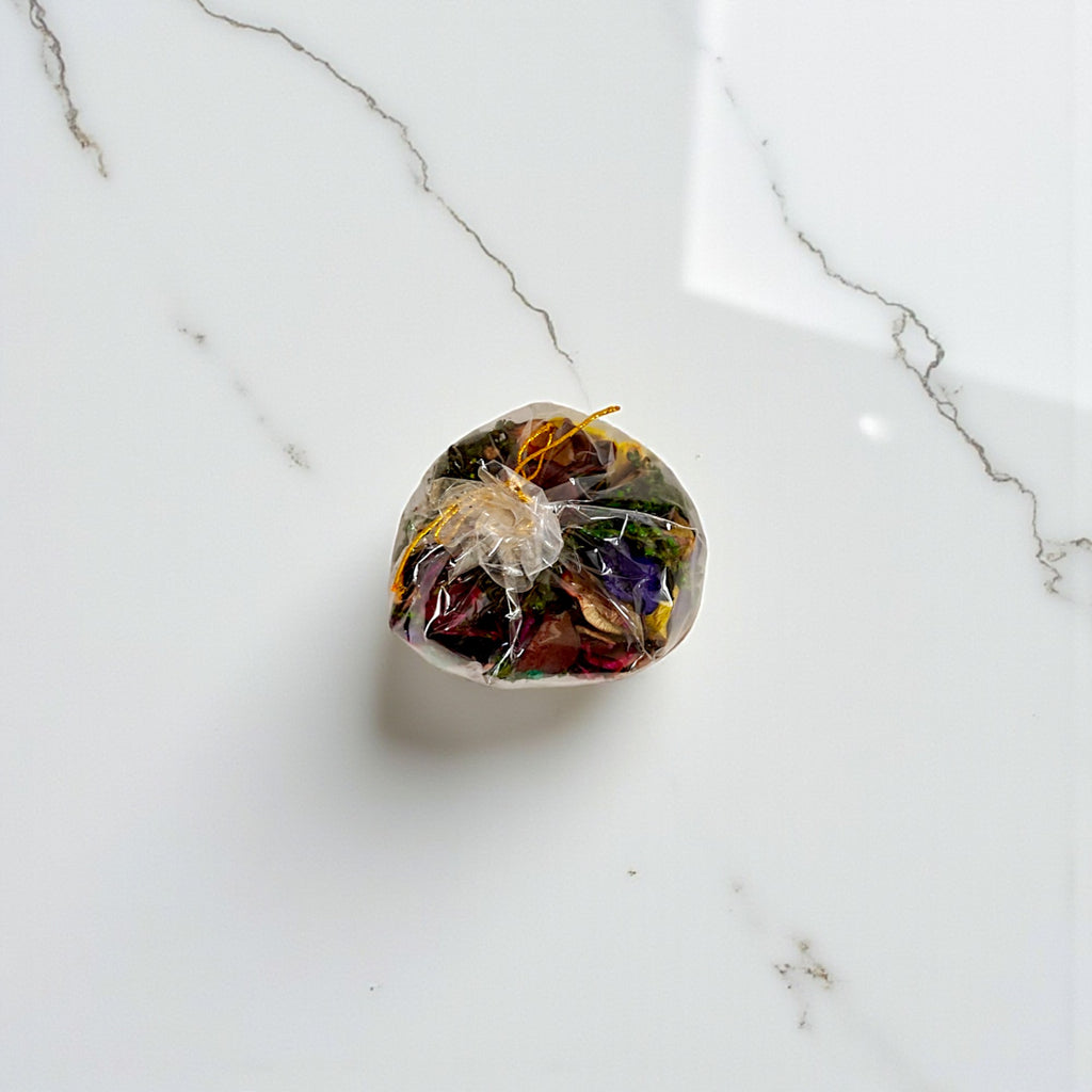 Scented Potpourri for Home Décor- 50 Grms