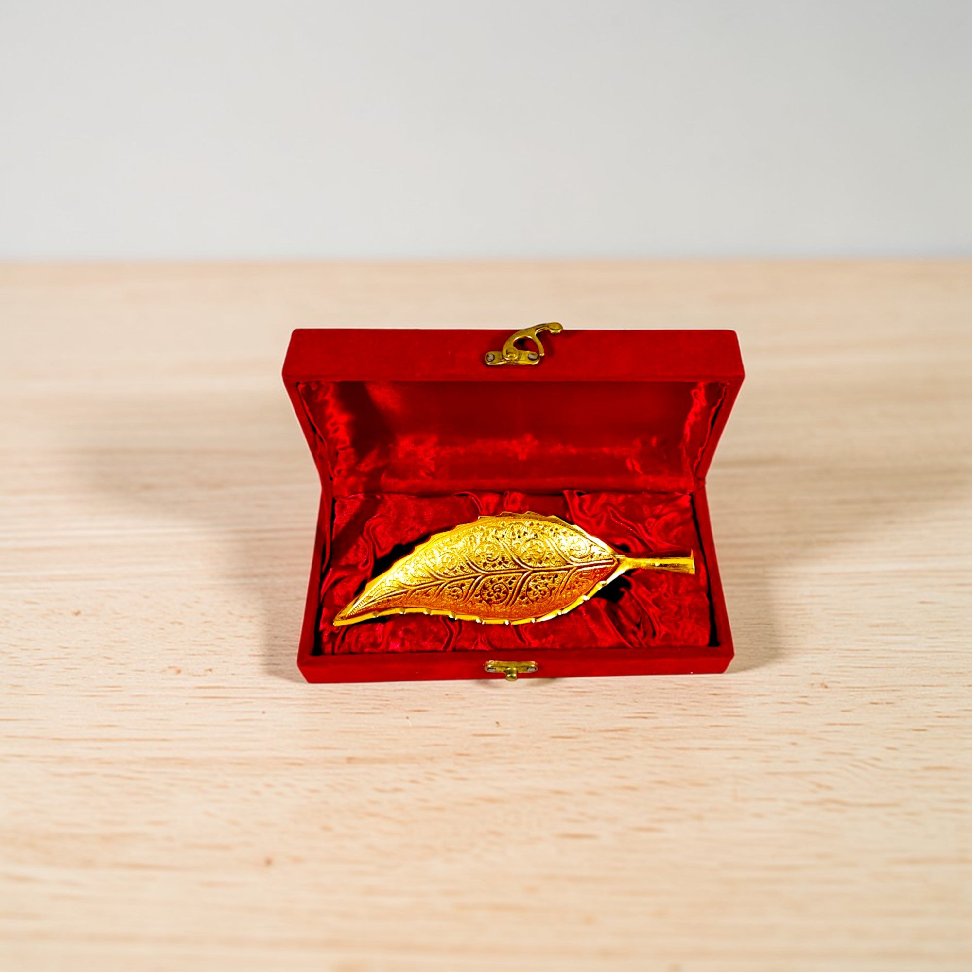 Golden Leaf Handcrafted Decorative Box – Premium Velvet Gift Case