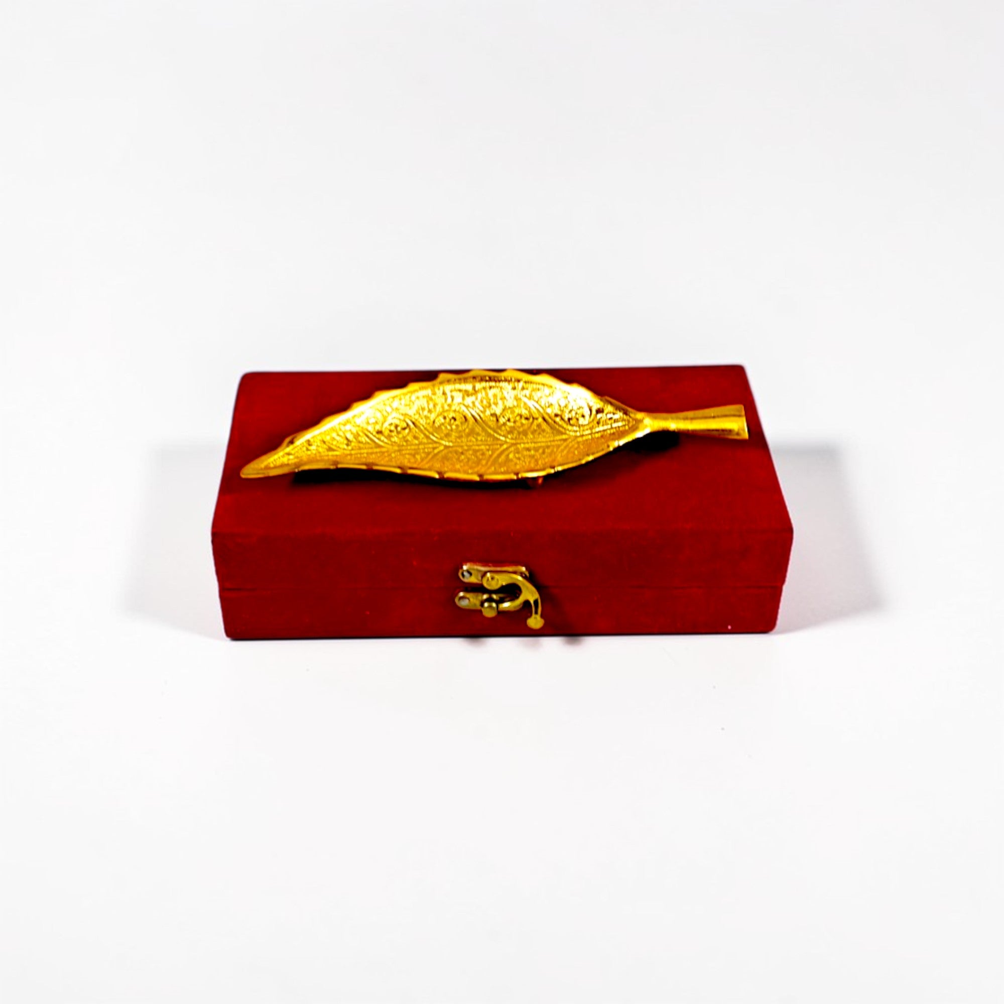 Golden Leaf Handcrafted Decorative Box – Premium Velvet Gift Case